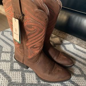 Ariat western boots